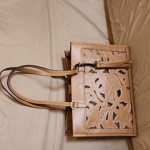 Patricia Nash Handbags - PATRICIA NASH Gianella Tote Mesh Cavo Appllique Tooled